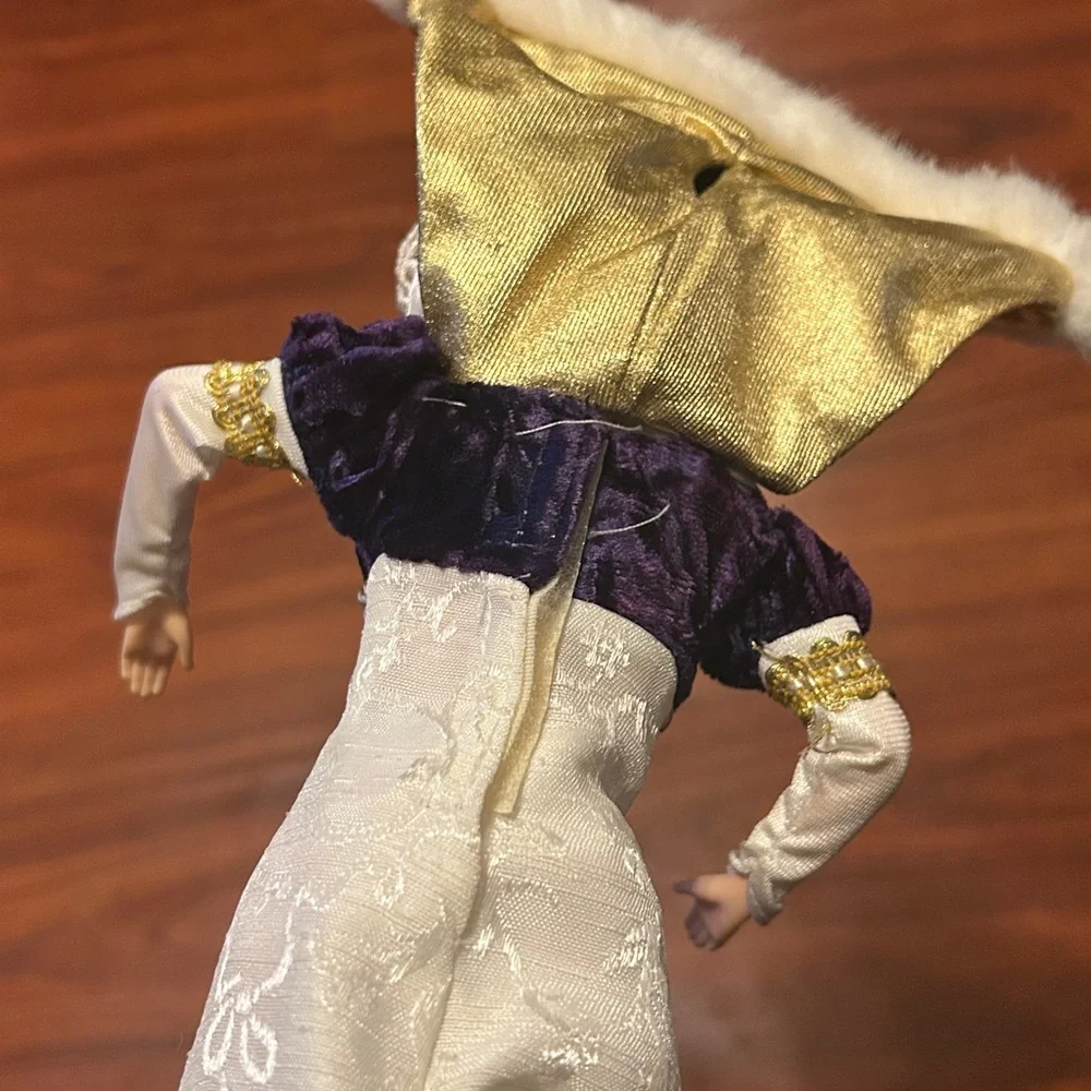 VTG 1998 Mattel Barbie Doll Disney Snow White Holiday Princess Collection